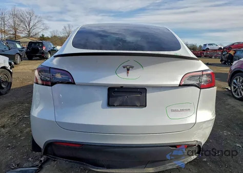 2023 Tesla Model Y from USA, damaged, VIN 7SAYGDEE8PF769712